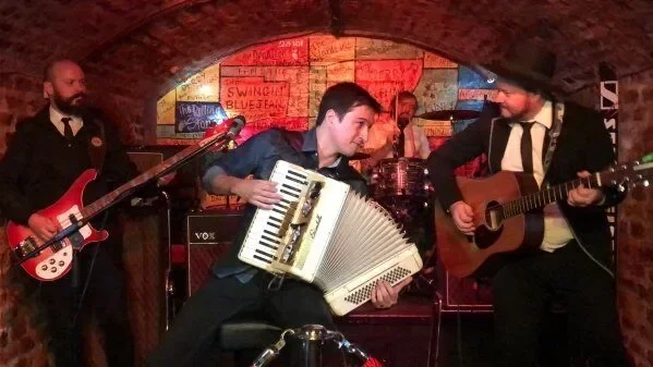 THE BEATLES NO ACORDEON (MEU ANIVERSÁRIO)