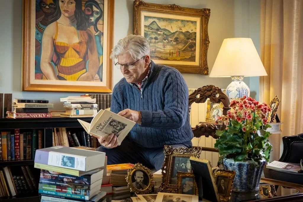 Exposição Russkaya dusha – Os grandes nomes da literatura russa, com curadoria de Gilberto Schwartsmann